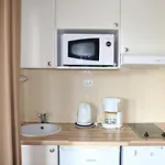 Apartamento à Avec Piscine, 4 Pers, Près Du Lac, Ménage Inclus - Fr-1-319-444 *