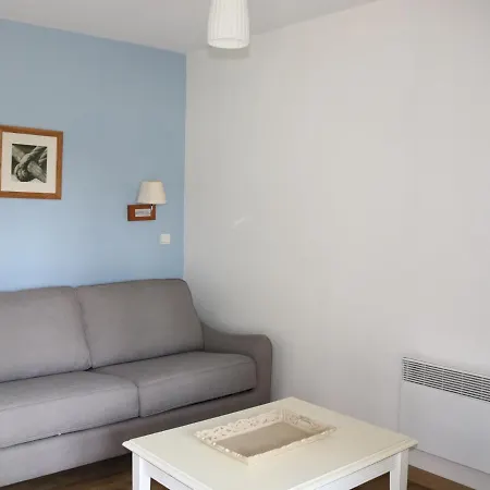 à Avec Piscine, 4 Pers, Près Du Lac, Ménage Inclus - Fr-1-319-444 *