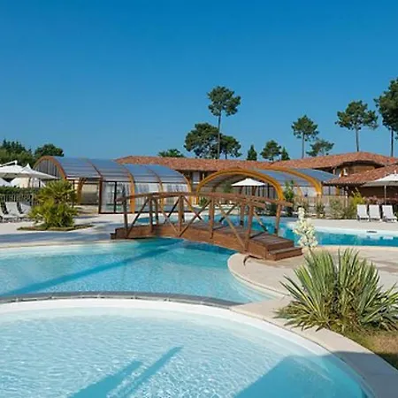 à Avec Piscine, 4 Pers, Près Du Lac, Ménage Inclus - Fr-1-319-444 Appartamento